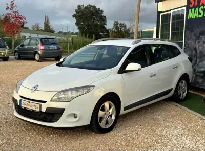 Renault Mégane 2009 - 5250 EUR, 266113 km - AUTO.MOTO.pt - 266113km - foto 3 de 18