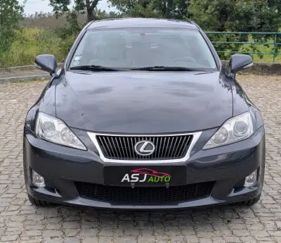 Lexus IS 220 2009 - 8500 EUR, 204441 km - AUTO.MOTO.pt - 204441km - foto 3 de 26