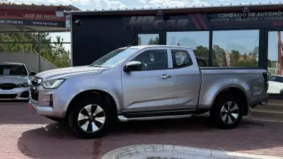 Isuzu D-Max 2021 - 31990 EUR, 140000 km - AUTO.MOTO.pt - 140000km - foto 3 de 33