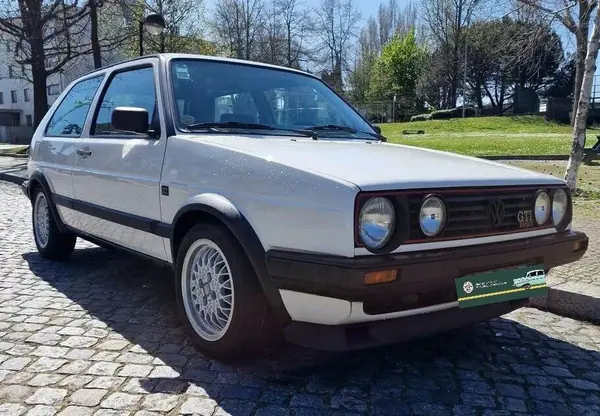 Volkswagen GOLF GTI 16V GTI 16V Mk2 1988 Gasolina — 169 000 km · Porto Volkswagen GOLF GTI 16V GTI 16V Mk2 1988 Gasolina