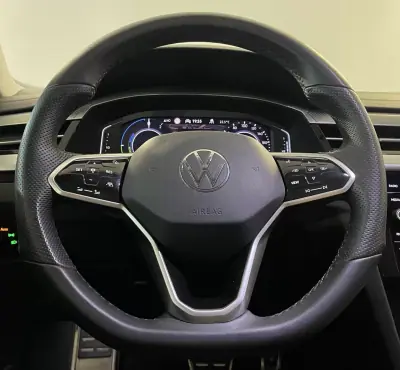 Volkswagen Arteon Shooting Brake 2021 - 27950 EUR, 91000 km - AUTO.MOTO.pt - 91000km - foto 16 de 41