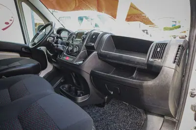 Peugeot BOXER PREMIUM L3H2 2.2 140CV 2019 - 18700 EUR, 208000 km - AUTO.MOTO.pt - 208000km - foto 21 de 21