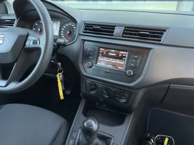 SEAT Ibiza 2018 - 10900 EUR, 176380 km - AUTO.MOTO.pt - 176380km - foto 9 de 17