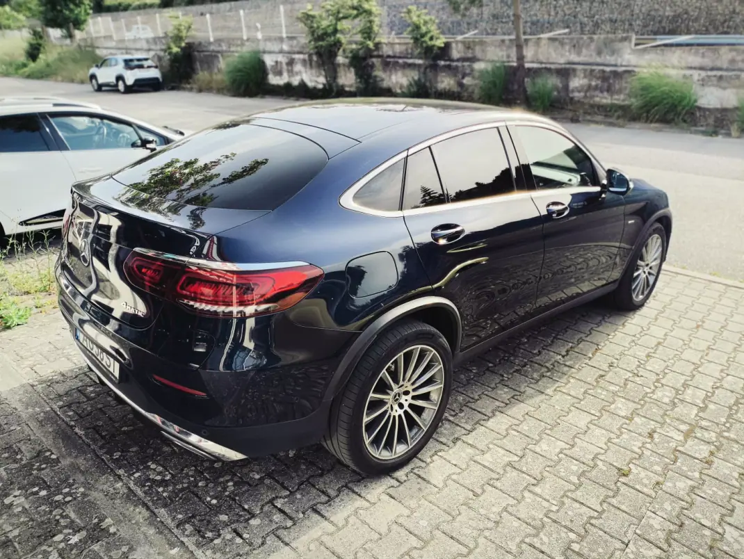 Mercedes-Benz GLC 300 2021 - 44900 EUR, 174000 km - AUTO.MOTO.pt - 174000km - foto 4 de 10