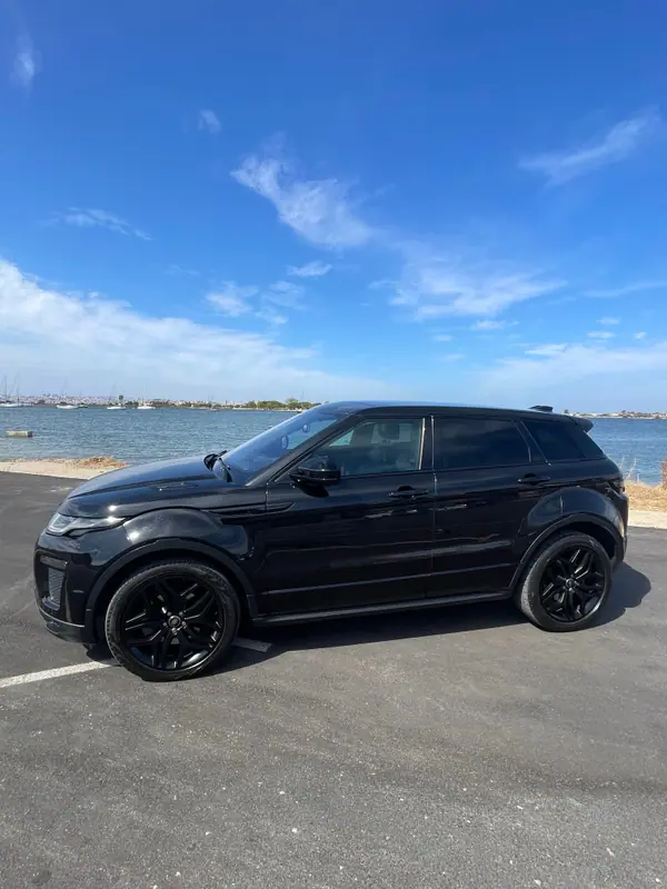 Land Rover Range Rover Evoque 2.0 D180 AWD R-Dynamic HSE Auto 2017 Diesel