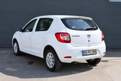 Dacia Sandero 2014 - 6990 EUR, 99876 km - 99876km - foto 7 de 25