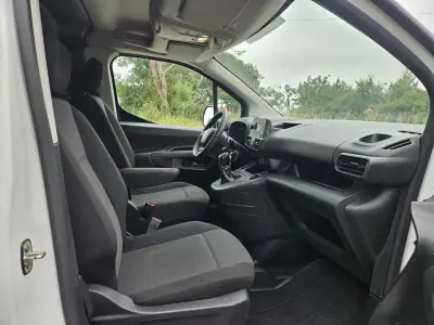 Citroën BERLINGO VAN XL 1.5 BLUE HDI 3 LUGARES 2020 - 9750 EUR, 87000 km - AUTO.MOTO.pt - 87000km - foto 7 de 8