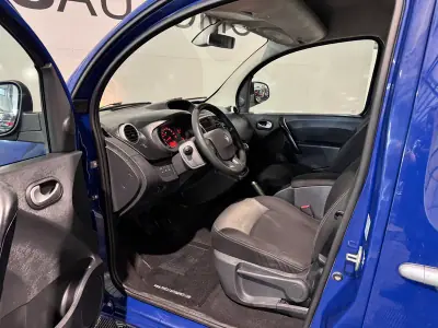 Renault Kangoo 2019 - 15900 EUR, 177924 km - AUTO.MOTO.pt - 177924km - foto 24 de 35
