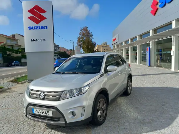 Suzuki Vitara 2016 - 16900 EUR, 135000 km - AUTO.MOTO.pt - 135000km - foto 2 de 15
