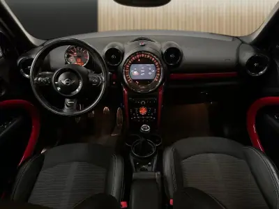 MINI Countryman 2014 - 18800 EUR, 158000 km - AUTO.MOTO.pt - 158000km - foto 8 de 20