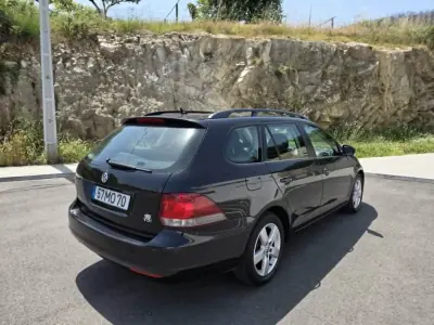 Volkswagen Golf Variant 2012 - 7900 EUR, 163000 km - AUTO.MOTO.pt - 163000km - foto 10 de 15