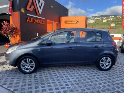 Opel Corsa 2010 - 6950 EUR, 92955 km - AUTO.MOTO.pt - 92955km - foto 4 de 12