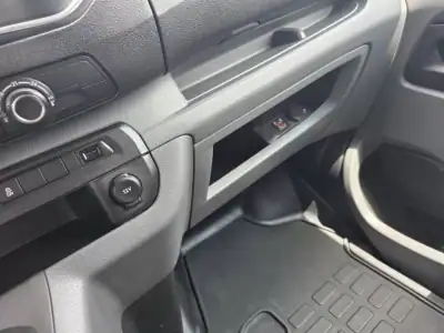 Citroën Jumpy 2019 - 15900 EUR, 122000 km - AUTO.MOTO.pt - 122000km - foto 59 de 60