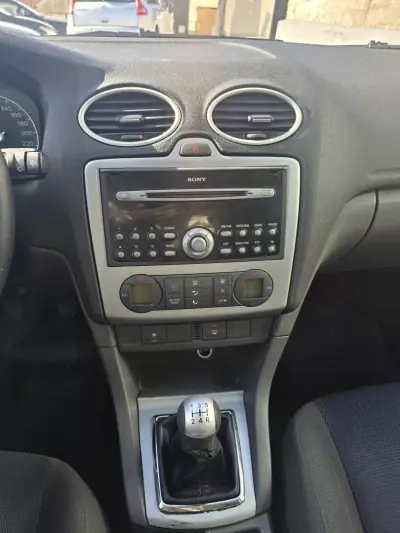 Ford Focus 2006 - 2750 EUR, 323000 km - 323000km - foto 14 de 17