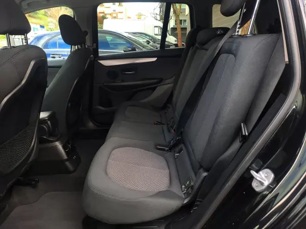 BMW 216 Gran Tourer 2019 - 16500 EUR, 100000 km - AUTO.MOTO.pt - 100000km - foto 17 de 27
