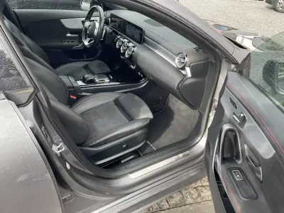 Mercedes-Benz CLA 180 2020 - 25400 EUR, 176284 km - AUTO.MOTO.pt - 176284km - foto 23 de 57