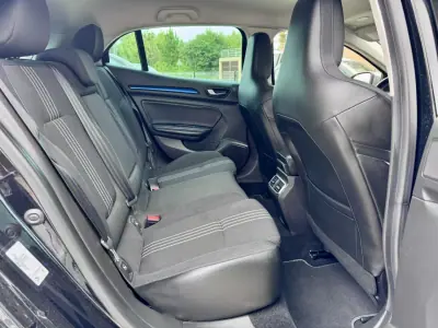 Renault Mégane 2016 - 14750 EUR, 142000 km - AUTO.MOTO.pt - 142000km - foto 13 de 24