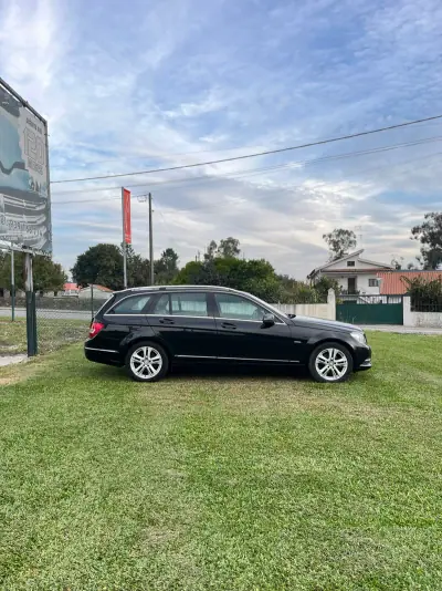 Mercedes-Benz C 220 2010 - 11900 EUR, 310000 km - AUTO.MOTO.pt - 310000km - foto 4 de 14