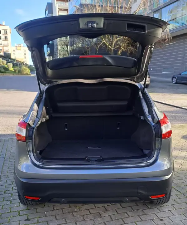 Nissan Qashqai 2014 - 12950 EUR, 150000 km - AUTO.MOTO.pt - 150000km - foto 20 de 25
