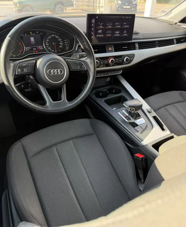 Audi A4 Avant 2020 - 26900 EUR, 165000 km - AUTO.MOTO.pt - 165000km - foto 4 de 28