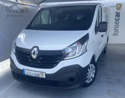 Renault TRAFIC 1.6 DCI GRAND COMFORT 2023 - 18990 EUR, 126881 km - AUTO.MOTO.pt - 126881km - foto 2 de 14