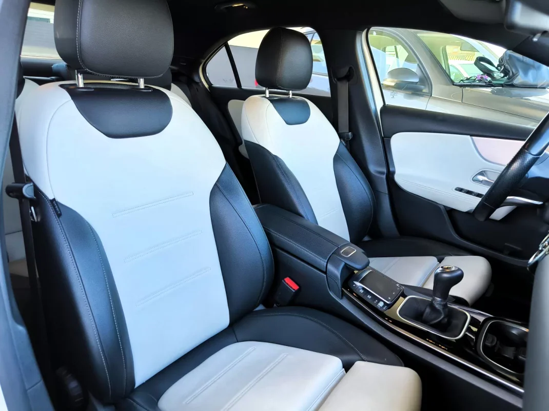Mercedes-Benz A 180 Limousine 2020 - 25950 EUR, 134000 km - AUTO.MOTO.pt - 134000km - foto 22 de 42