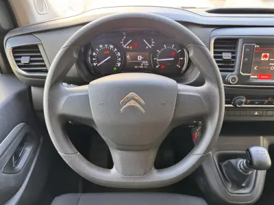 Citroën Spacetourer 2021 - 28500 EUR, 21196 km - AUTO.MOTO.pt - 21196km - foto 13 de 25