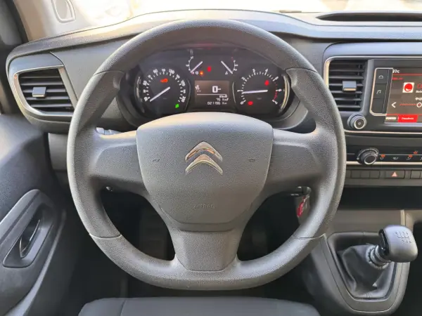 Citroën Spacetourer 2021 - 28500 EUR, 21196 km - AUTO.MOTO.pt - 21196km - foto 13 de 25