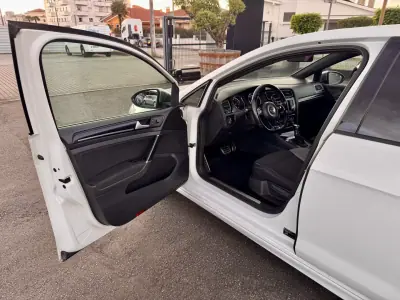 Volkswagen Golf 2014 - 23500 EUR, 175000 km - AUTO.MOTO.pt - 175000km - foto 14 de 27