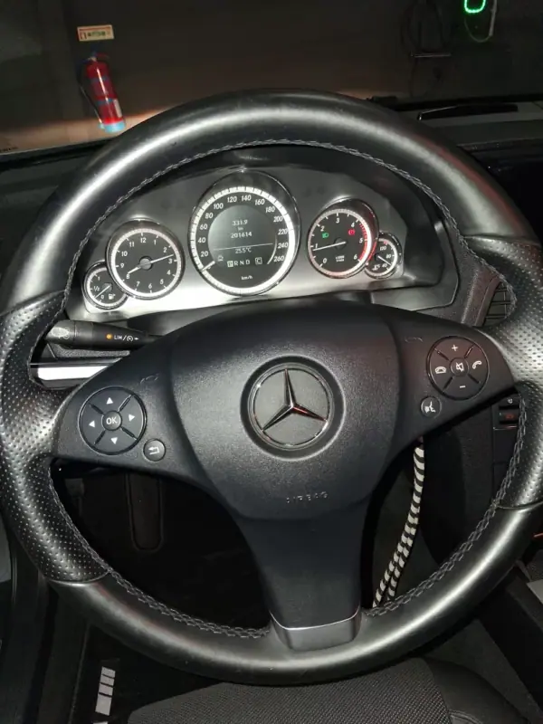 Mercedes-Benz E 250 2009 - 14790 EUR, 201614 km - 201614km - foto 9 de 15