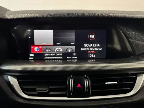 Alfa Romeo Stelvio 2017 - 22900 EUR, 215900 km - AUTO.MOTO.pt - 215900km - foto 53 de 60