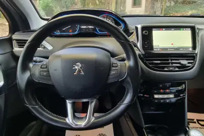 Peugeot 2008 2017 - 12450 EUR, 96000 km - AUTO.MOTO.pt - 96000km - foto 15 de 27