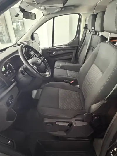 Ford Transit Custom 2022 - 34000 EUR, 140000 km - AUTO.MOTO.pt - 140000km - foto 14 de 16