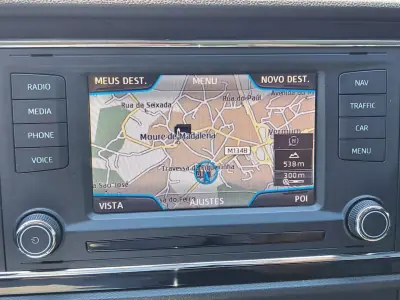 SEAT Leon 2014 - 10900 EUR, 261084 km - AUTO.MOTO.pt - 261084km - foto 35 de 39