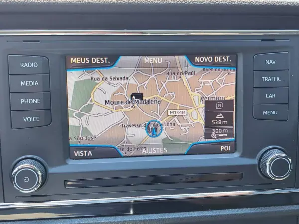 SEAT Leon 2014 - 10900 EUR, 261084 km - AUTO.MOTO.pt - 261084km - foto 35 de 39
