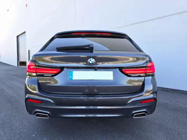 BMW 520 2021 - 35500 EUR, 95000 km - AUTO.MOTO.pt - 95000km - foto 8 de 34