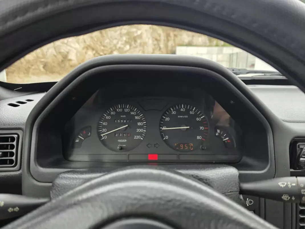 Peugeot 106 1999 - 1490 EUR, 159000 km - 159000km - foto 3 de 11