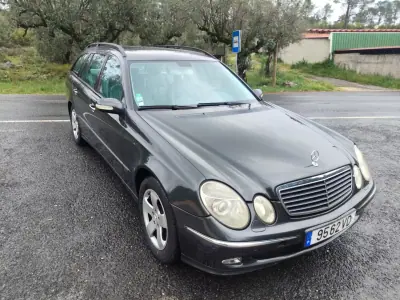 Mercedes-Benz E 200 2003 - 3900 EUR, 338200 km - AUTO.MOTO.pt - 338200km - foto 3 de 14