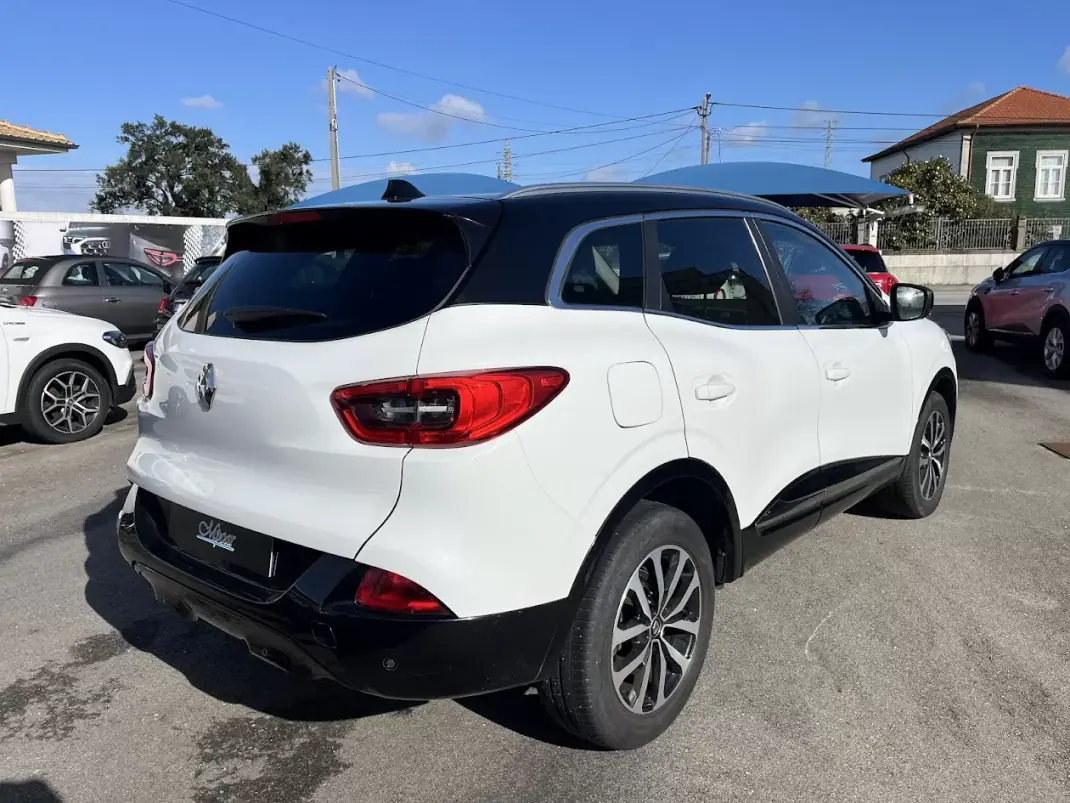 Renault Kadjar 2016 - 11950 EUR, 250000 km - AUTO.MOTO.pt - 250000km - foto 5 de 42