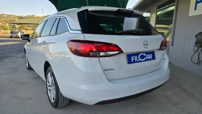 Opel Astra Sports Tourer 2017 - 11800 EUR, 141359 km - 141359km - foto 8 de 21