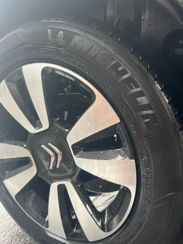 Citroën C3 2019 - 9990 EUR, 80000 km - AUTO.MOTO.pt - 80000km - foto 8 de 13