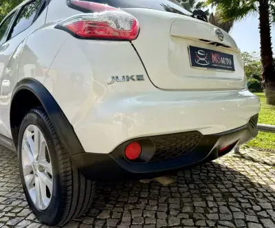 Nissan Juke 2016 - 10890 EUR, 174800 km - AUTO.MOTO.pt - 174800km - foto 28 de 33