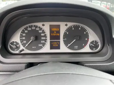 Mercedes-Benz B 150 2007 - 8000 EUR, 172000 km - AUTO.MOTO.pt - 172000km - foto 7 de 10