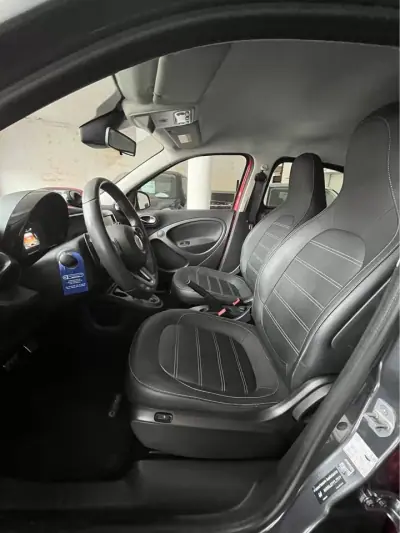 Smart ForFour 2015 - 14500 EUR, 31522 km - 31522km - foto 8 de 8