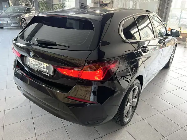 BMW 116 2021 - 18600 EUR, 139493 km - AUTO.MOTO.pt - 139493km - foto 4 de 24