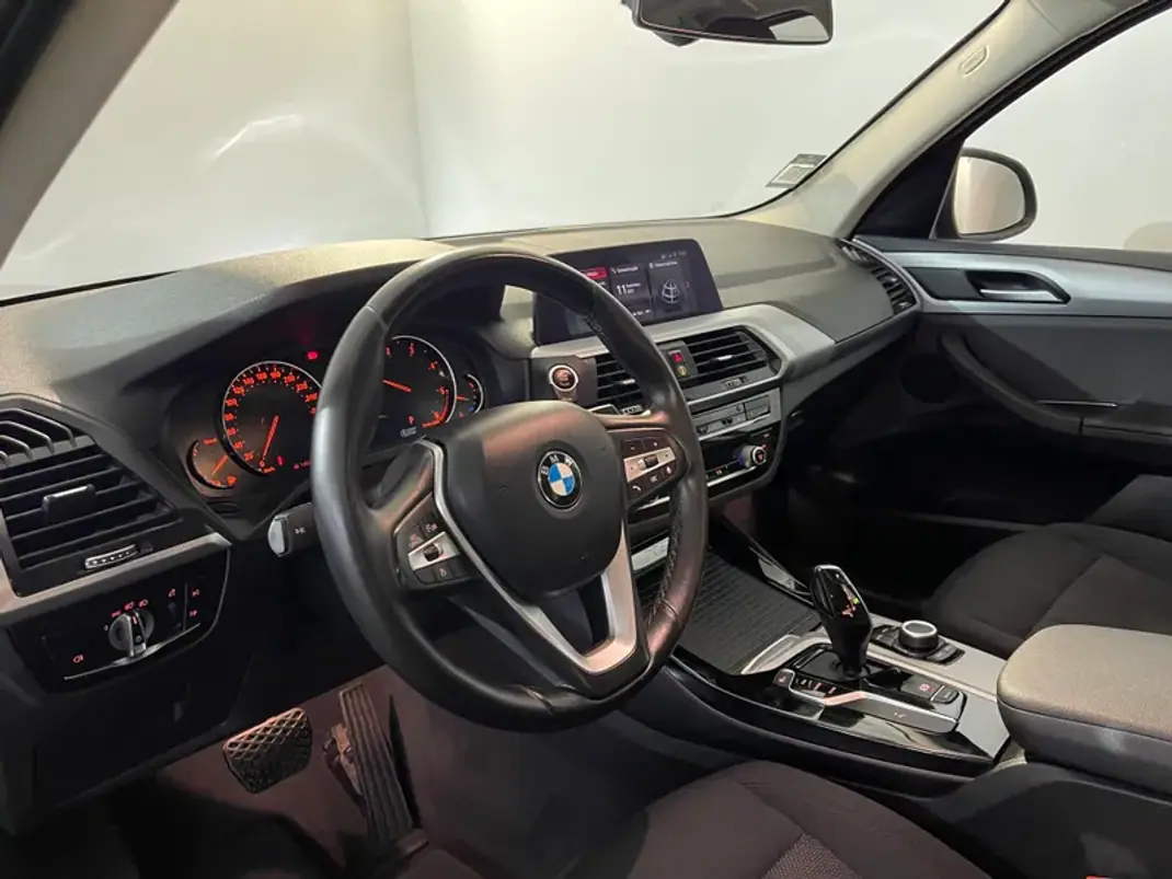 BMW X3 2019 - 28450 EUR, 142000 km - AUTO.MOTO.pt - 142000km - foto 11 de 30