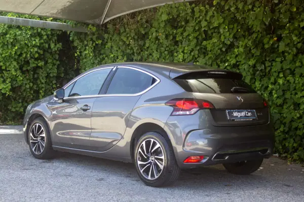 DS DS4 2017 - 14900 EUR, 104000 km - AUTO.MOTO.pt - 104000km - foto 10 de 16
