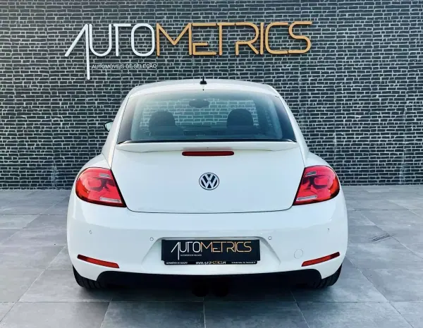 Volkswagen New Beetle 2012 - 10900 EUR, 229000 km - AUTO.MOTO.pt - 229000km - foto 5 de 14
