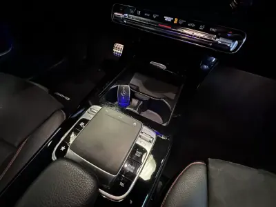 Mercedes-Benz A 180 2019 - 26990 EUR, 125000 km - AUTO.MOTO.pt - 125000km - foto 41 de 44