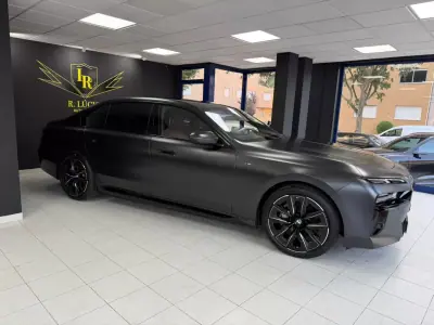 BMW i7 2024 - 87000 EUR, 39183 km - 39183km - foto 3 de 53